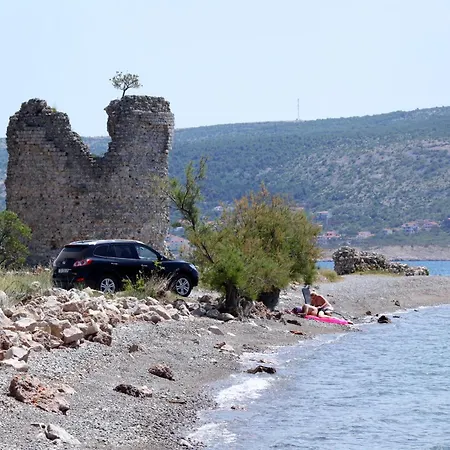 Appartement With Parking Space Starigrad, Paklenica - 25547 *